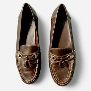 Women's Brown Mootsies Tootsies Loafers 8M, Great Condition
